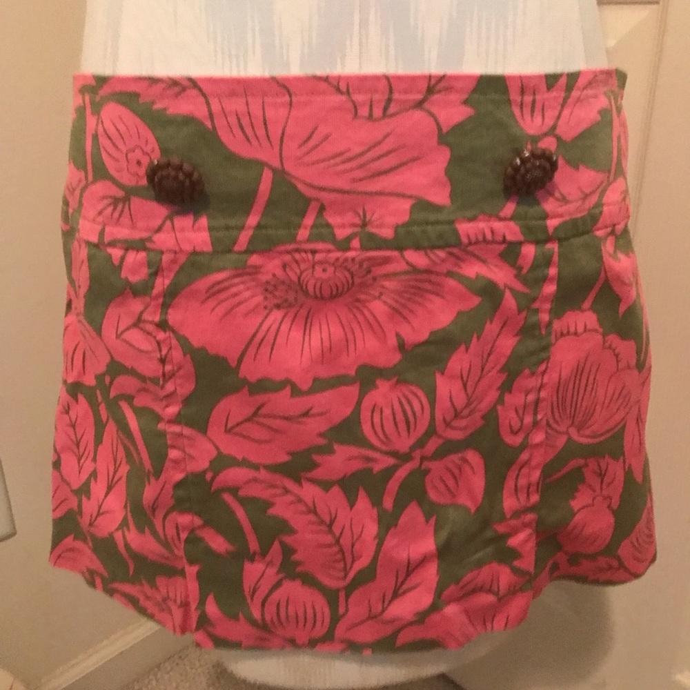 Wendy Hil size 6 skirt gently used over swimsuit
